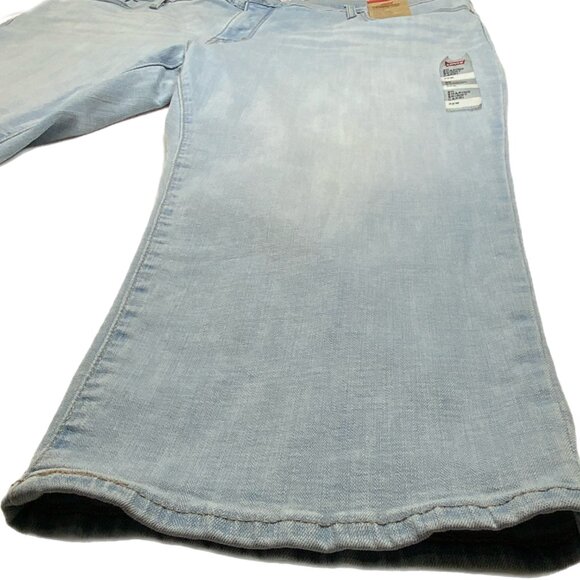 NWT Levi's 311 Shaping Skinny Mid Rise Capris Crop Stretch Light Wash Size 22 W - Picture 6 of 16